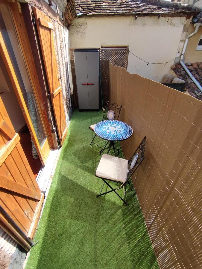 Studio Duplex Au Coeur Du Quartier Historique! Apartman Bergerac Kültér fotó
